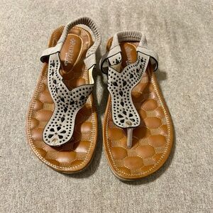 Patrizia Sandals Sz 6.5/37